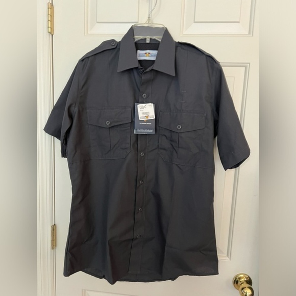 Flying Cross short Sleeve Uniform shirt, Medium, NWT